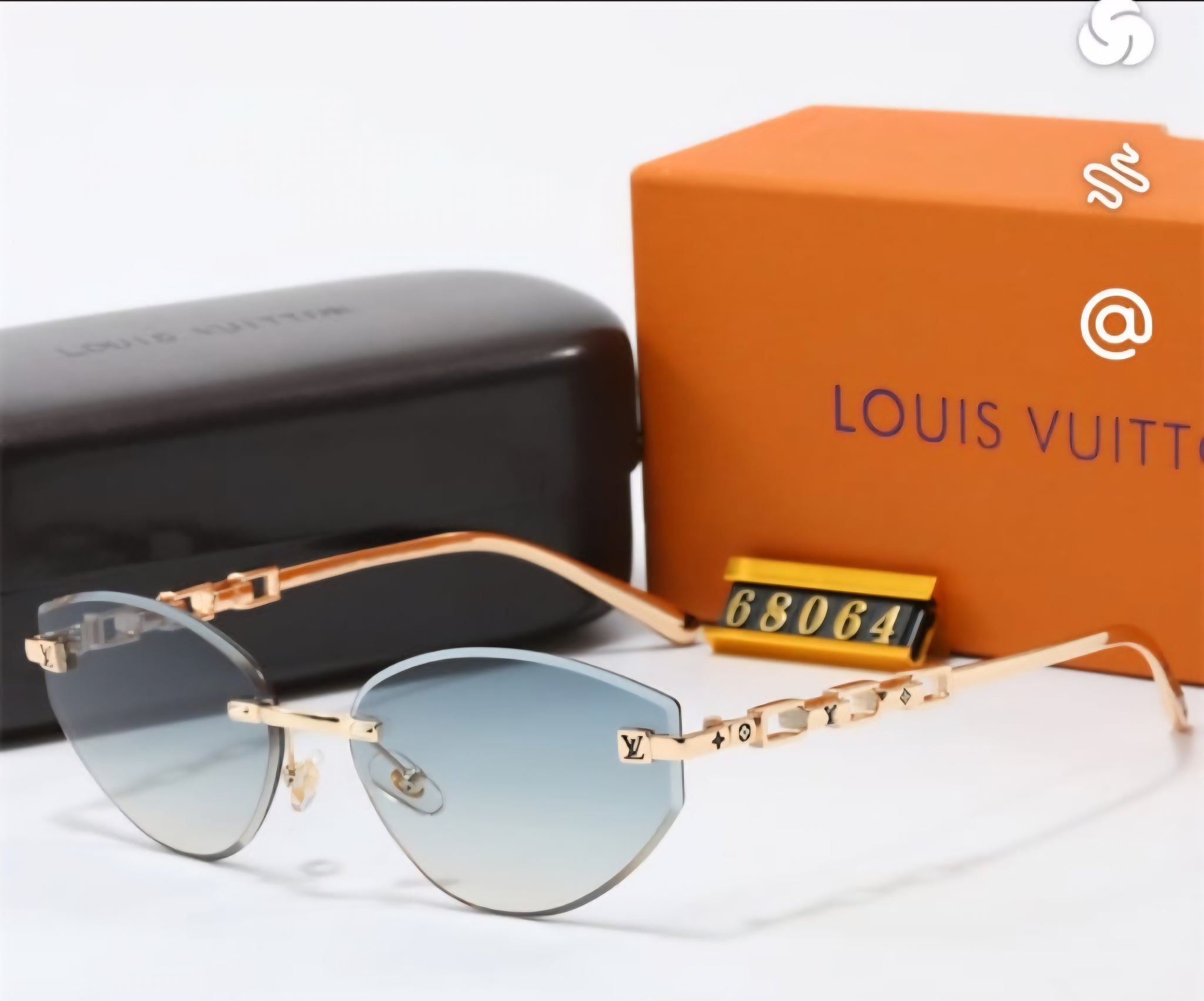 Designer shades 😎